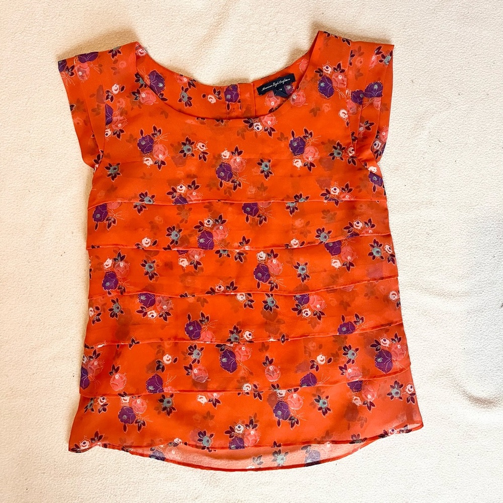 American Eagle outfitters top size XS